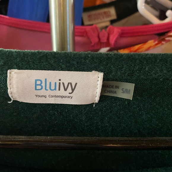 Women's Green Sweater - Picture 2 of 4